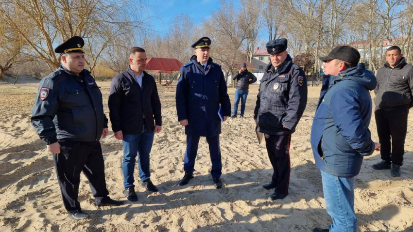 Прокуратура провела проверку по поводу свалки мусора на побережье Анапы