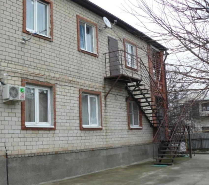 Продам дом с номерами для отдыхающих в Анапе