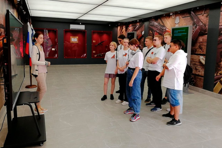 В зале Воинской славы в Анапе проводят уроки истории для школьников и студентов