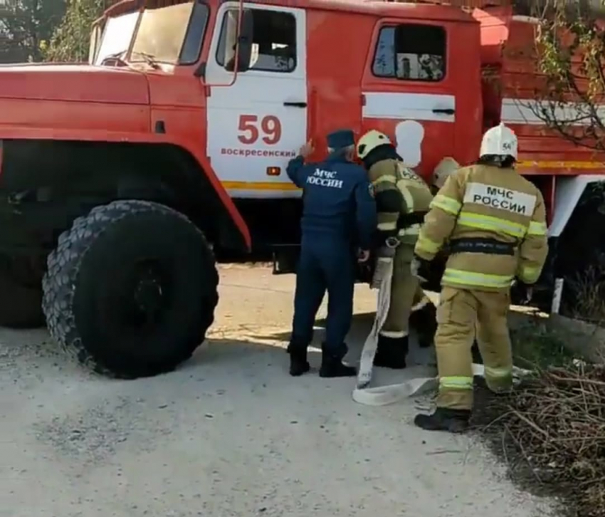 В Цибанобалке под Анапой автомобиль сгорел прямо в гараже