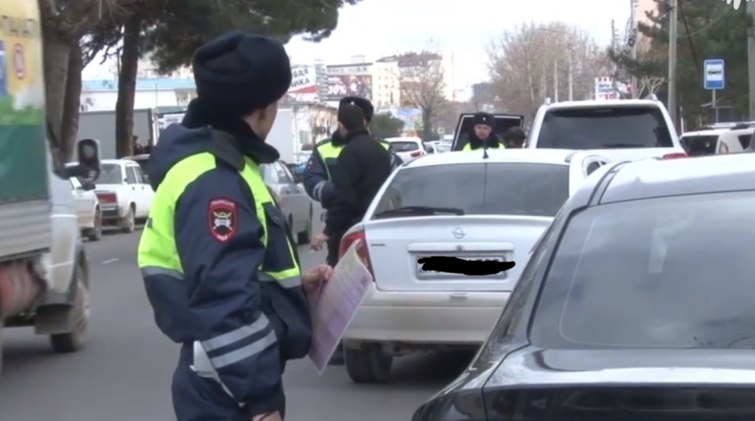 В Анапе более 20 водителей наказали за тонировку стёкол