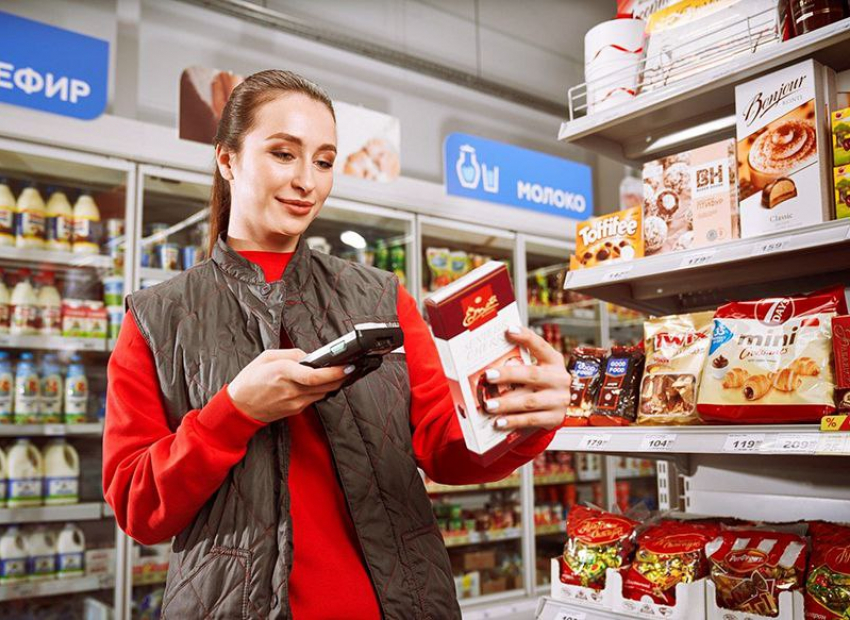 Мэр города Анапы поздравил работников торговли с профессиональным праздником