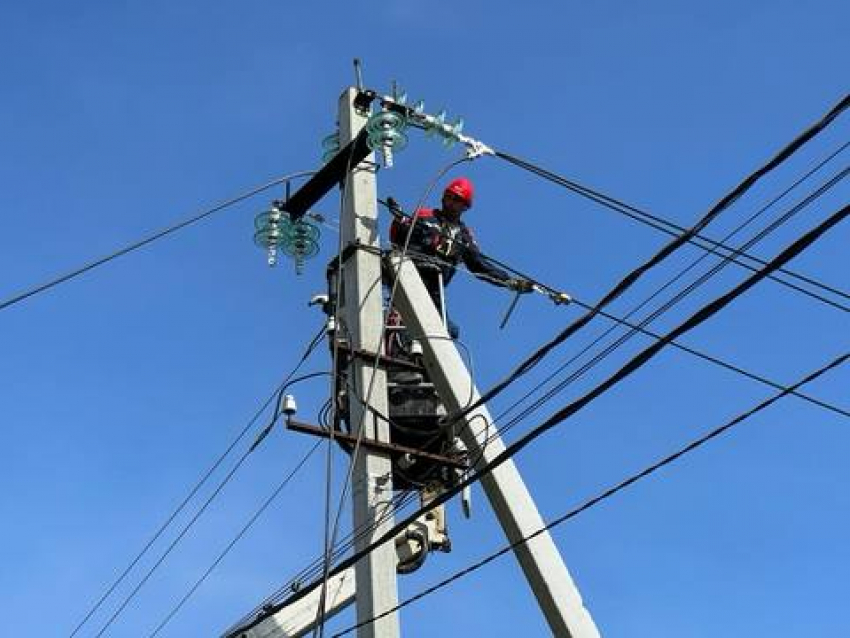 «Россети Кубань» начали ремонт ЛЭП в 8 поселениях Анапы