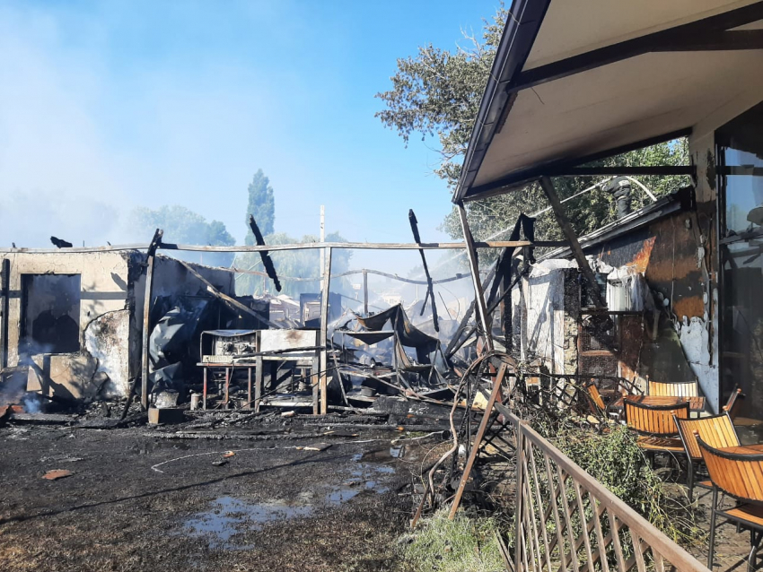 В Анапе во время пожаров погибли 7 человек, шестеро получили травмы