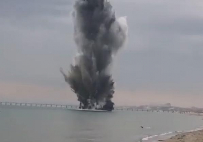Появилось видео впечатляющего взрыва мины в Анапе: снаряд находился прямо у берега 