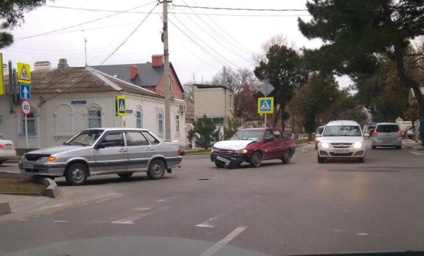 В Анапе 6 февраля стало днём аварий: сразу 3 ДТП в разных местах