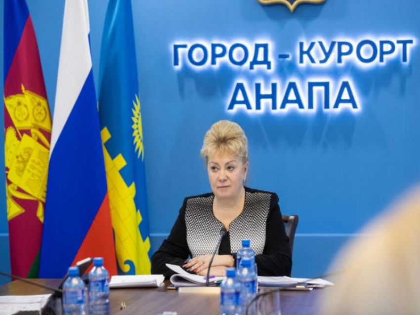 Светлана Маслова ответила на вопросы жителей ЖК «Морская Горгиппия»: что происходит с павильонами на пешеходной аллее