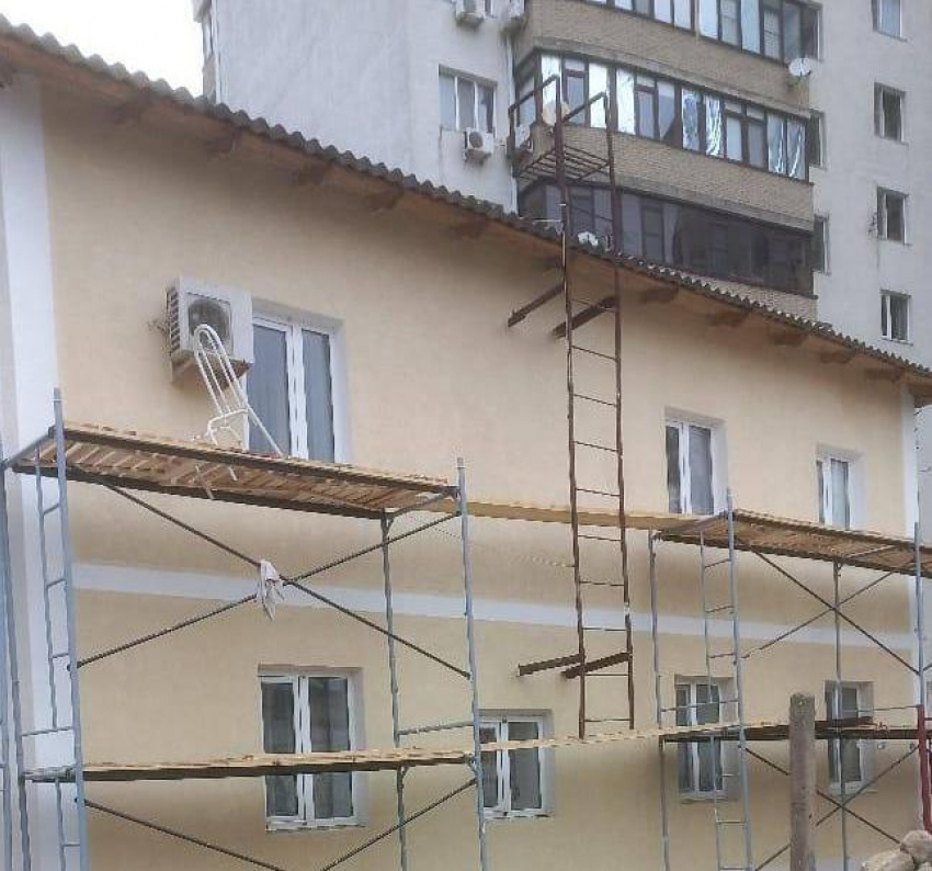 В Анапе продолжается  капитальный ремонт многоквартирных домов