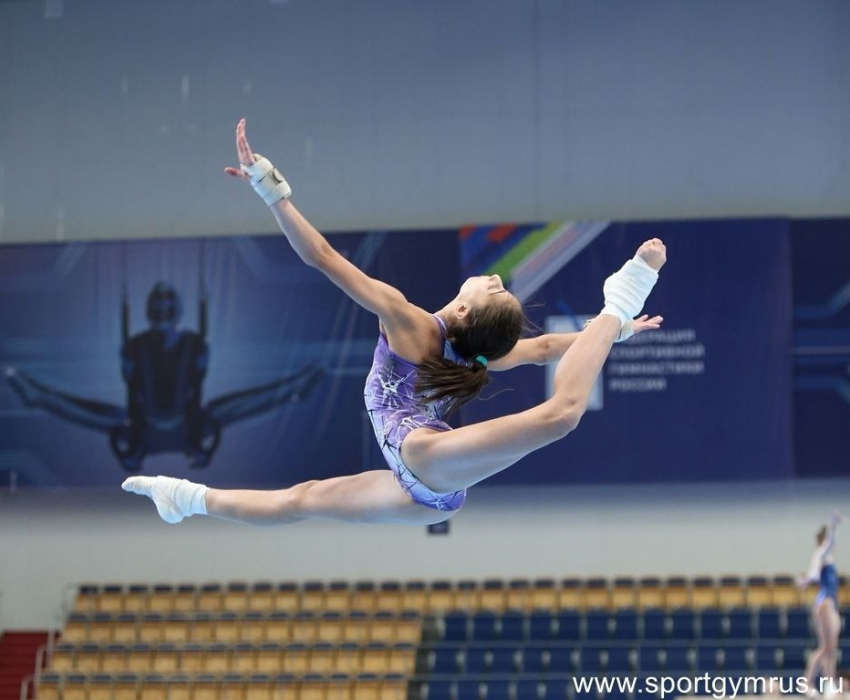  Гимнастка из Анапы вошла в число сильнейших спортсменов России