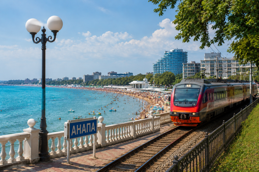 Россияне стали в 2,4 раза чаще бронировать поездки в Анапу