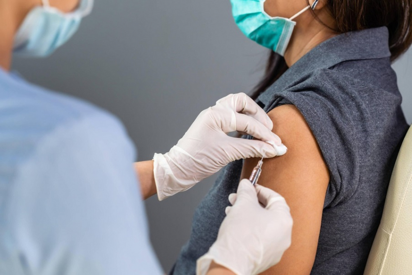 В Анапе готовятся к атаке трех эпидемий: проводится масштабная вакцинация от гриппа