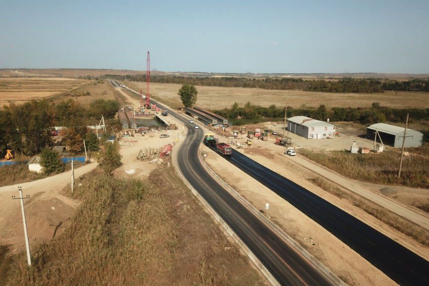 На трассе с Северным обходом Анапы строят новый четырехполосный мост 