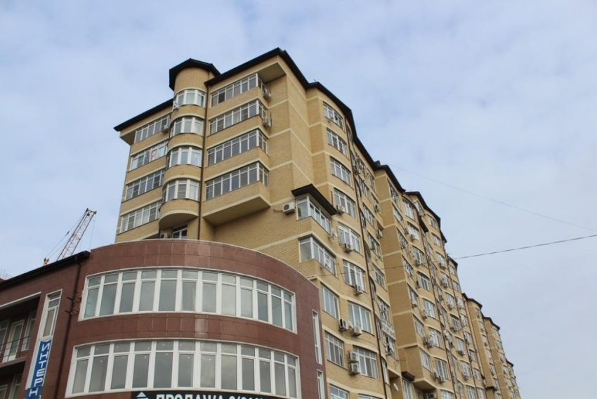 Продаётся огромная 2-комнатная квартира