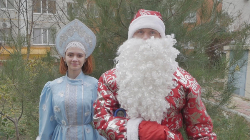 В Анапе стартовала новогодняя акция ”Дед Мороз в каждый дом”
