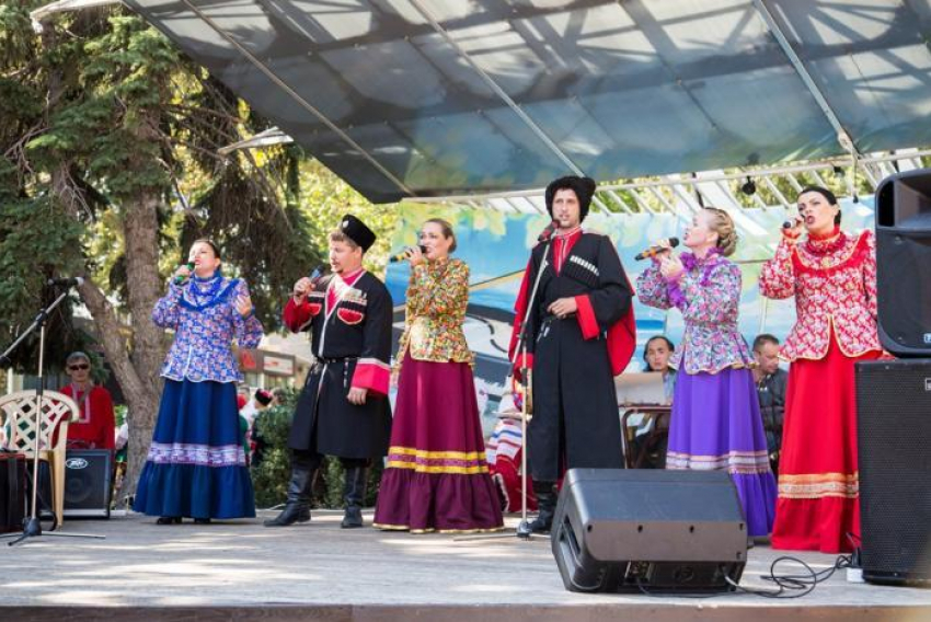 На какой улице в Анапе на День города откроется ярмарка разносолов и еды