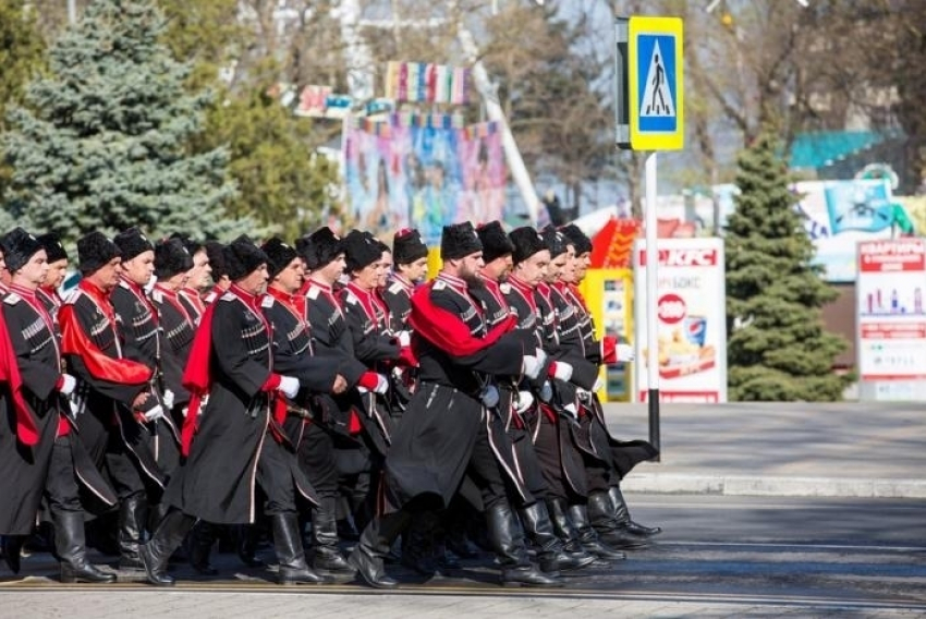  Анапские казаки готовятся к параду, который пройдёт в Краснодаре