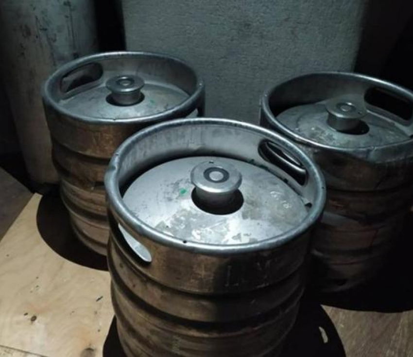 В Анапе с торговой точки полиция изъяла 210 литров алкоголя без документов