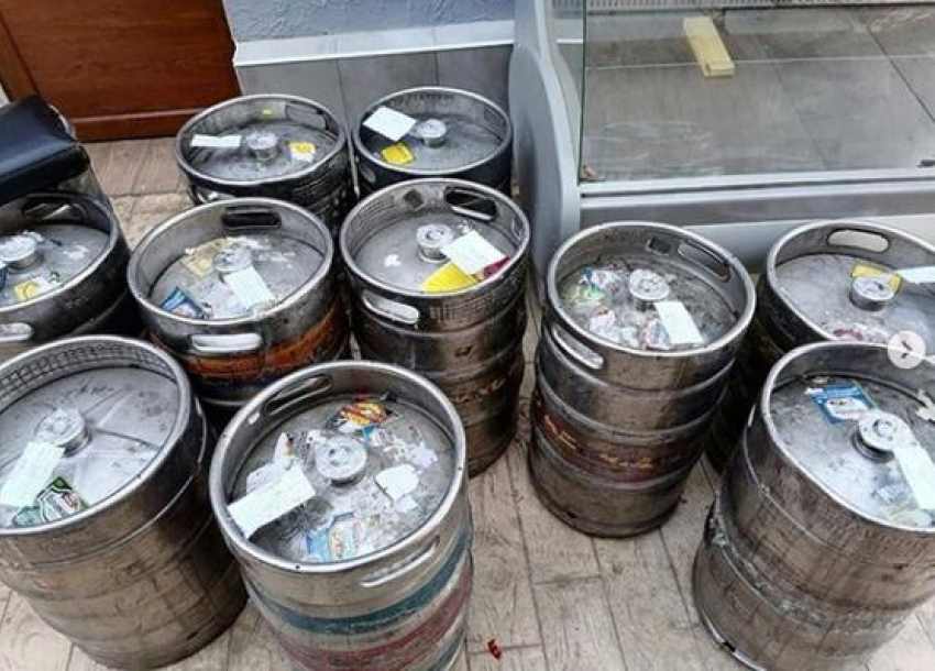 В Анапе полиция изъяла более тонны алкоголя без документов