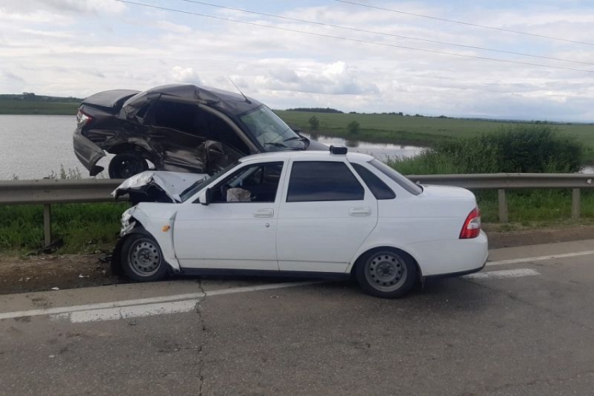 1 человек погиб, 15 ранены. Сводка происшествий на дорогах края за 1 июня