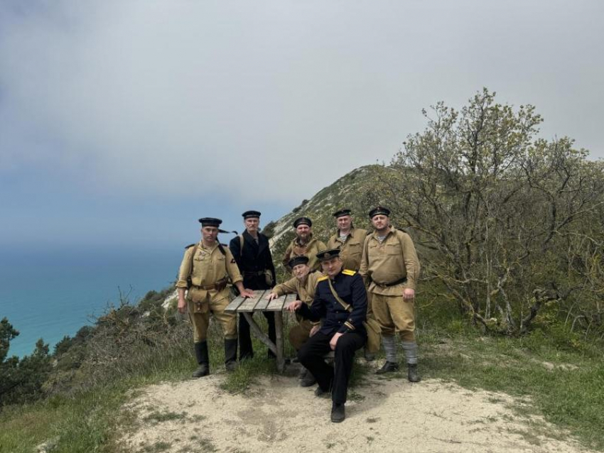 «Десант славы» высадился на Пике памяти в Варваровке