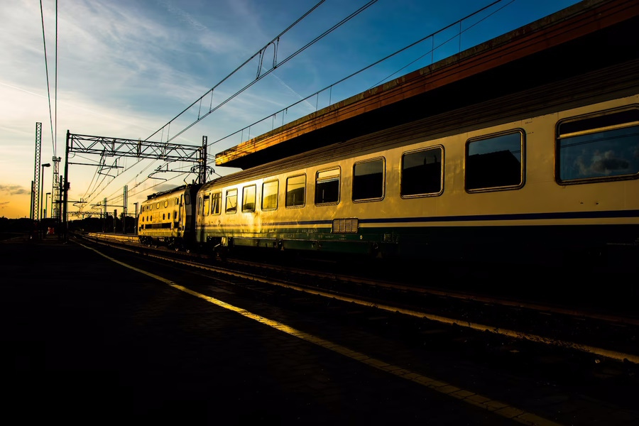Туристы предпочитают ездить в Анапу на поездах, а не через аэропорт Сочи