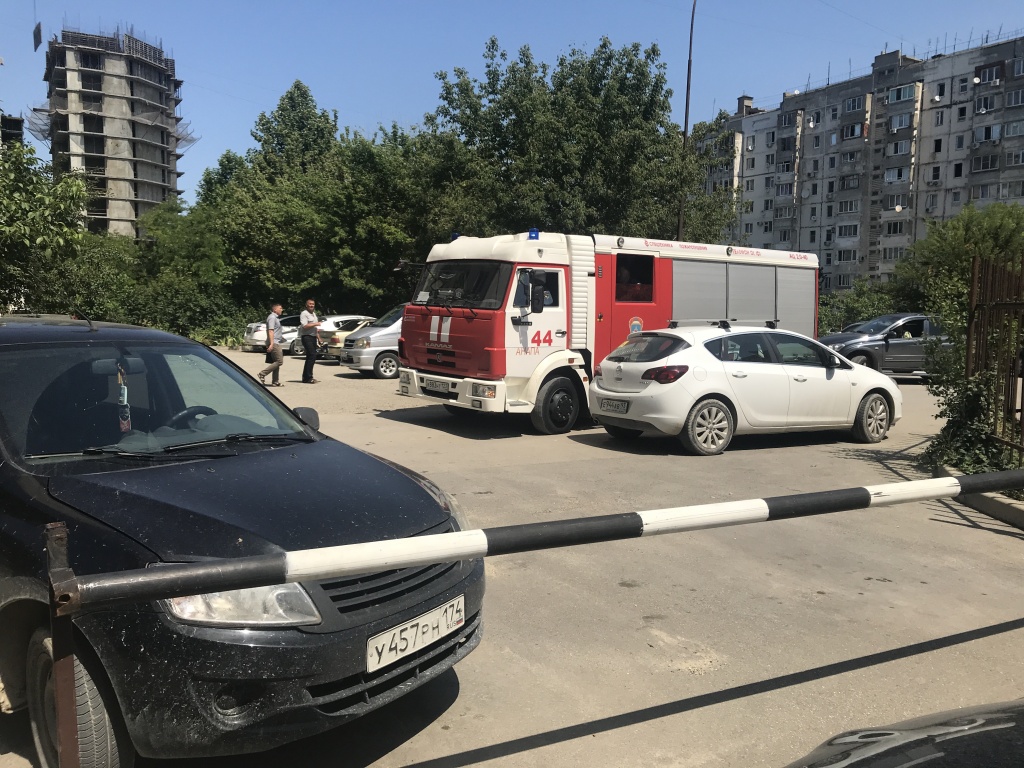 Перекрытый двор в Анапе может стать смертельным барьером для нуждающихся в  помощи