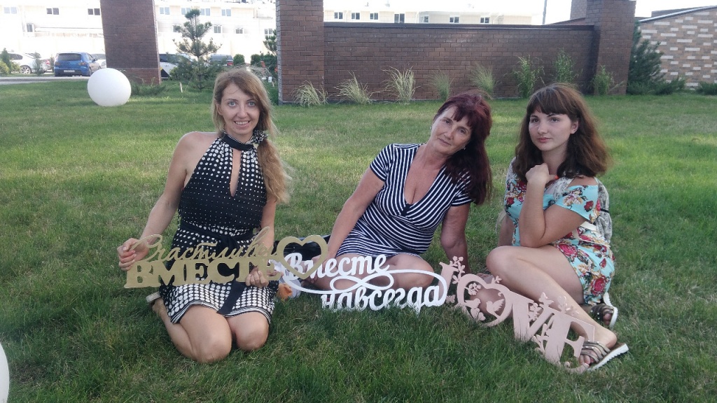 f282683c-e1a6-4438-a388-9779047abaa5.jpg