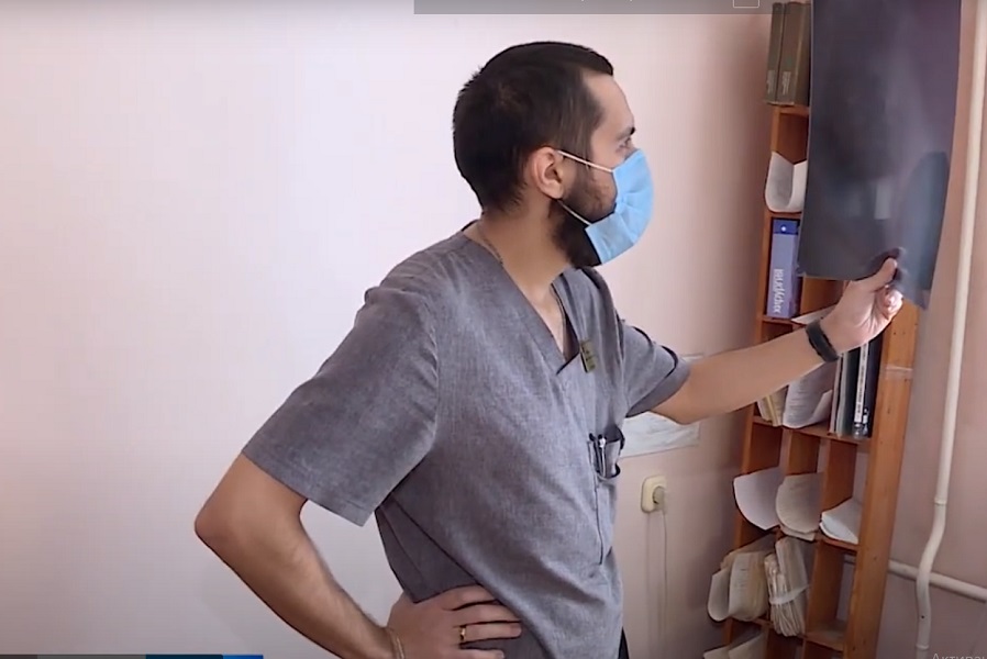 переехавший хирург.jpg
