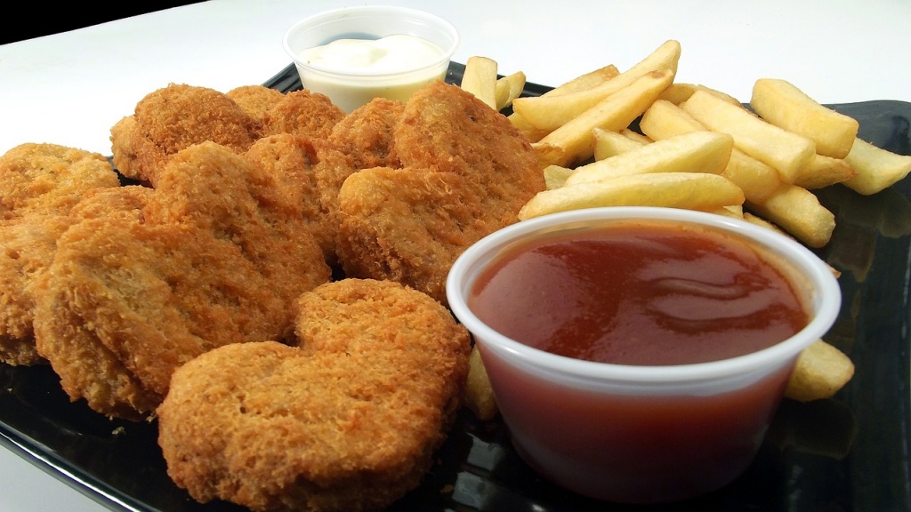 chicken-nuggets-246180_1280.jpg